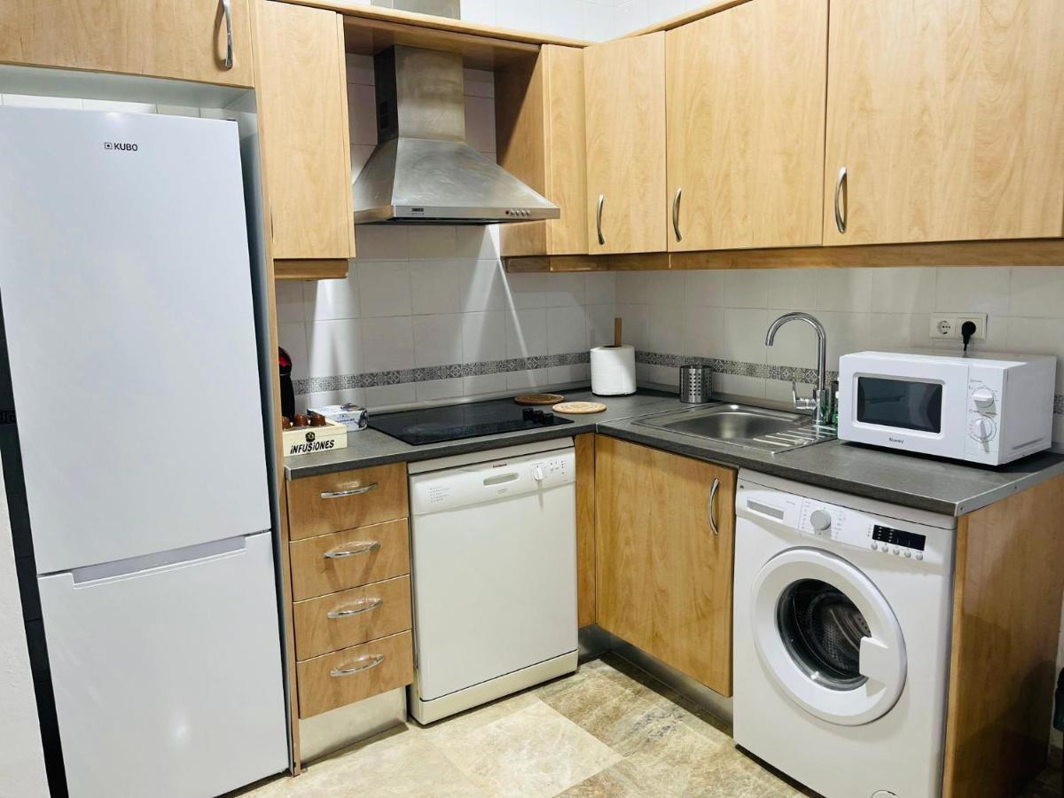 Apartamento Acogedor Y Moderno En Pleno Centro De Sevilla Con Parking Gratis Kültér fotó