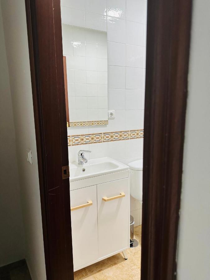Apartamento Acogedor Y Moderno En Pleno Centro De Sevilla Con Parking Gratis Kültér fotó