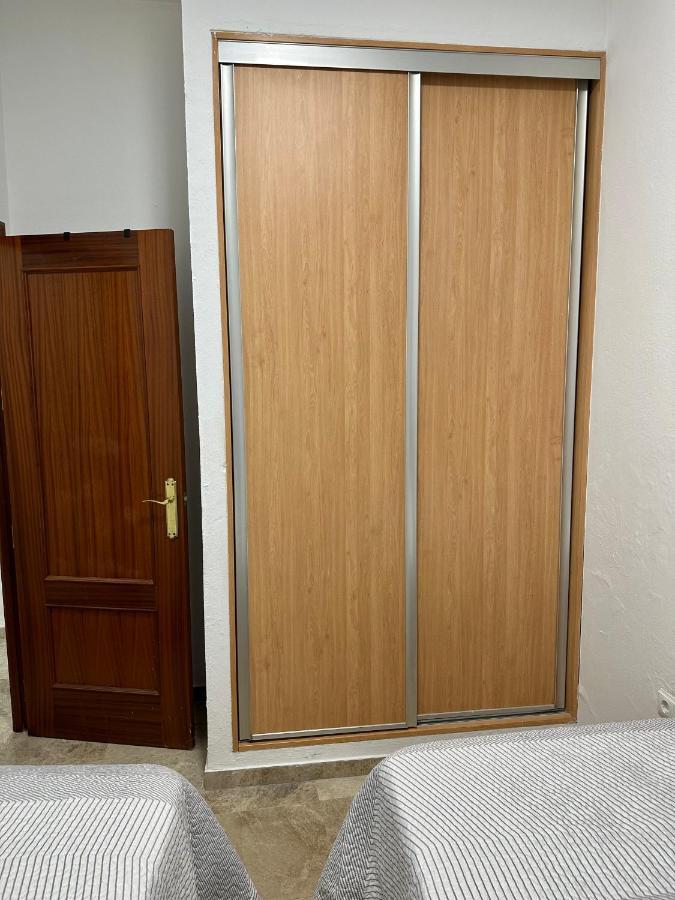 Apartamento Acogedor Y Moderno En Pleno Centro De Sevilla Con Parking Gratis Kültér fotó