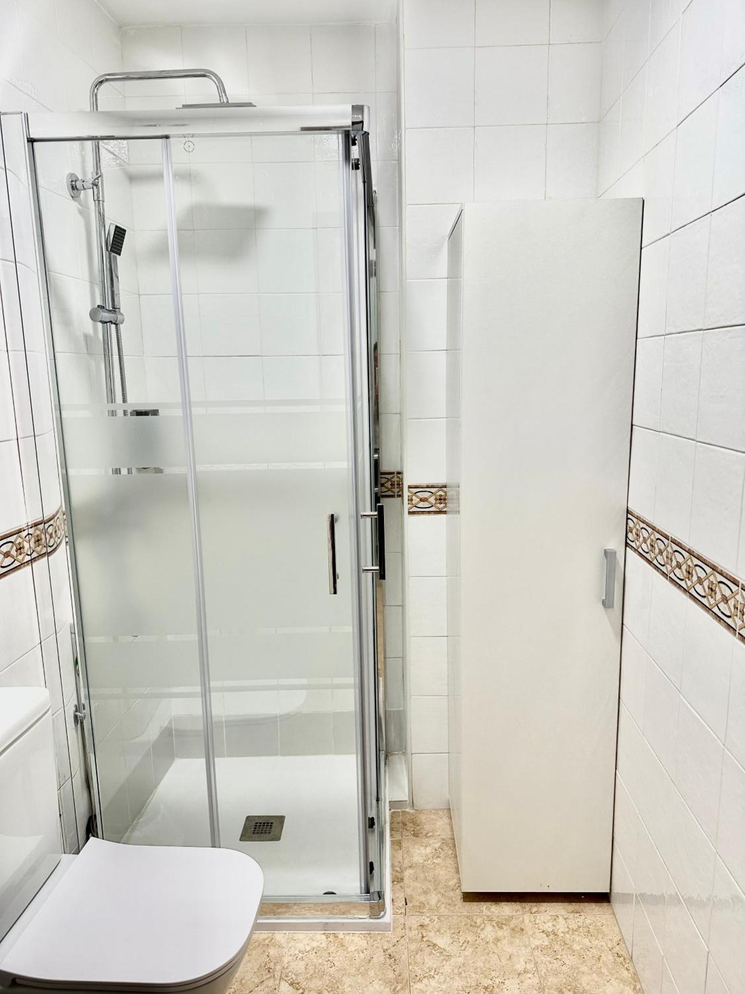Apartamento Acogedor Y Moderno En Pleno Centro De Sevilla Con Parking Gratis Kültér fotó